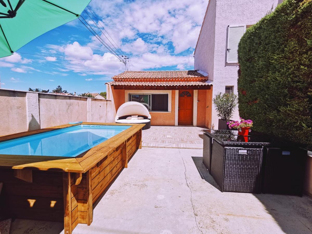 Studio Privatif Climatise , Terrasse Et Piscine Pernes-les-Fontaines Bagian luar foto